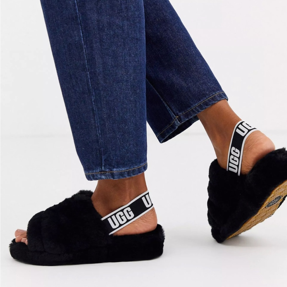 UGG fluffy slide